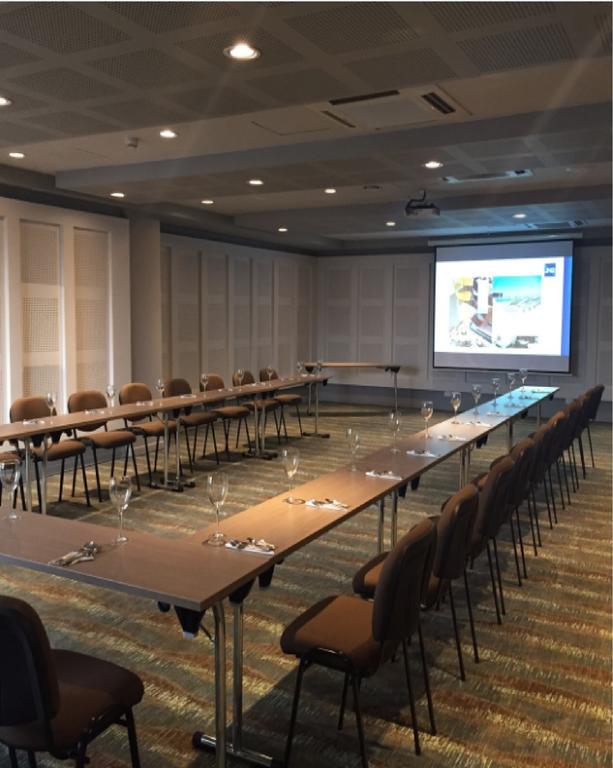 Ghl Hotel Montería Екстериор снимка A meeting room at the hotel