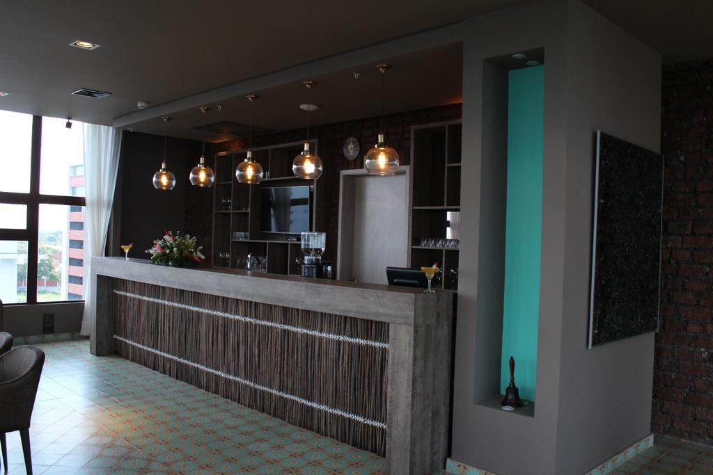 Ghl Hotel Montería Екстериор снимка The kitchen at the 100th floor